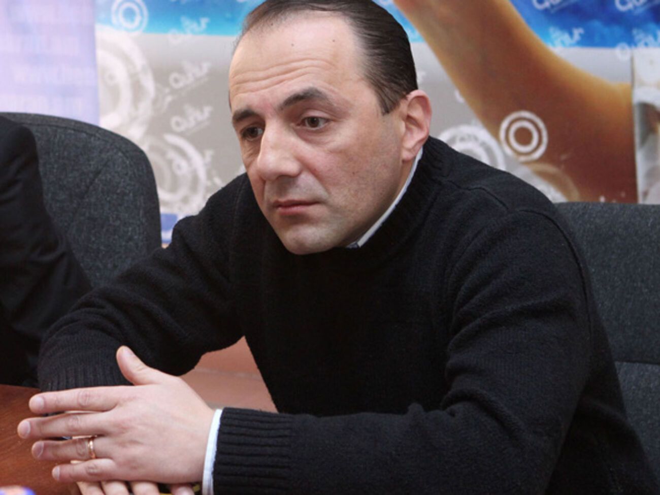 Меграбян: Сейчас мяч находится на поле власти