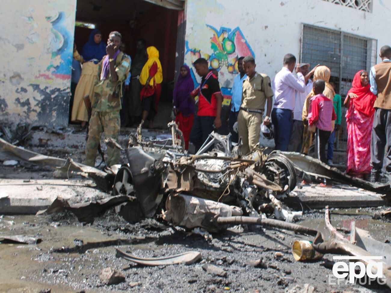 В Сомали исламисты взорвали машину с иностранными депутатами. Фоторепортаж