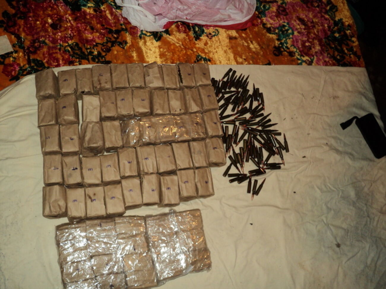 Изъятые у бывшего начальника склада боеприпасы