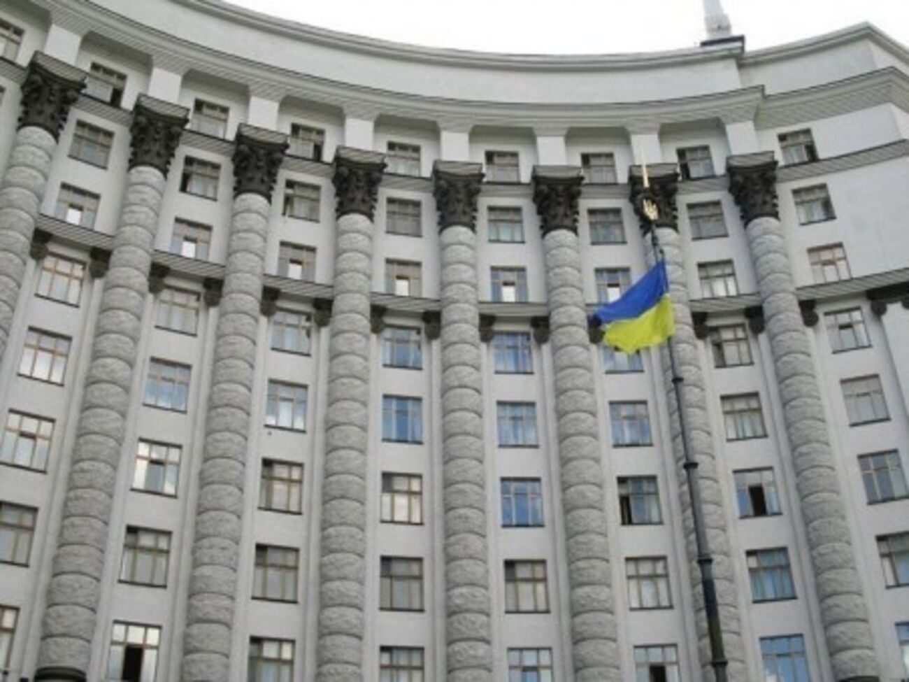 Кабмин передал "Укринформ" и УТР ведомству Стеця