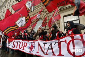 США и НАТО в России представляются в образе врага, который виноват в бедах страны, пишет Шендерович