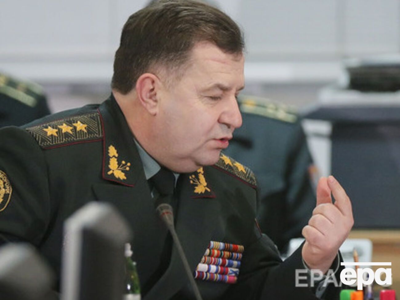 Полторак заявил, что украинские военные не открывают огонь первыми