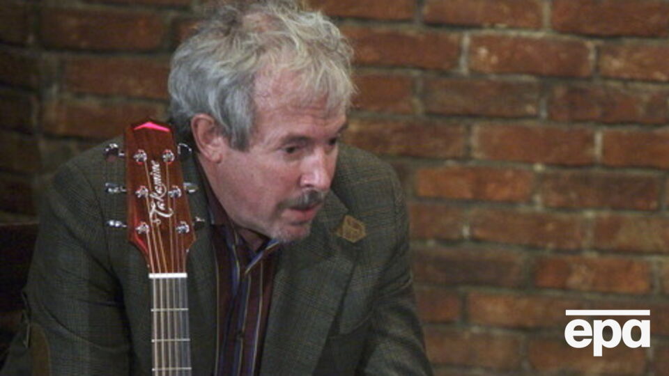 Макаревич: Из интернета пытаются сделать орудие пропаганды, как сделали из ТВ