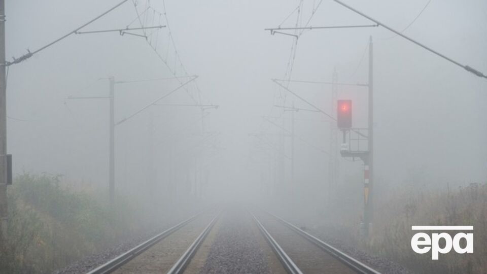 Юноша погиб под колесами поезда