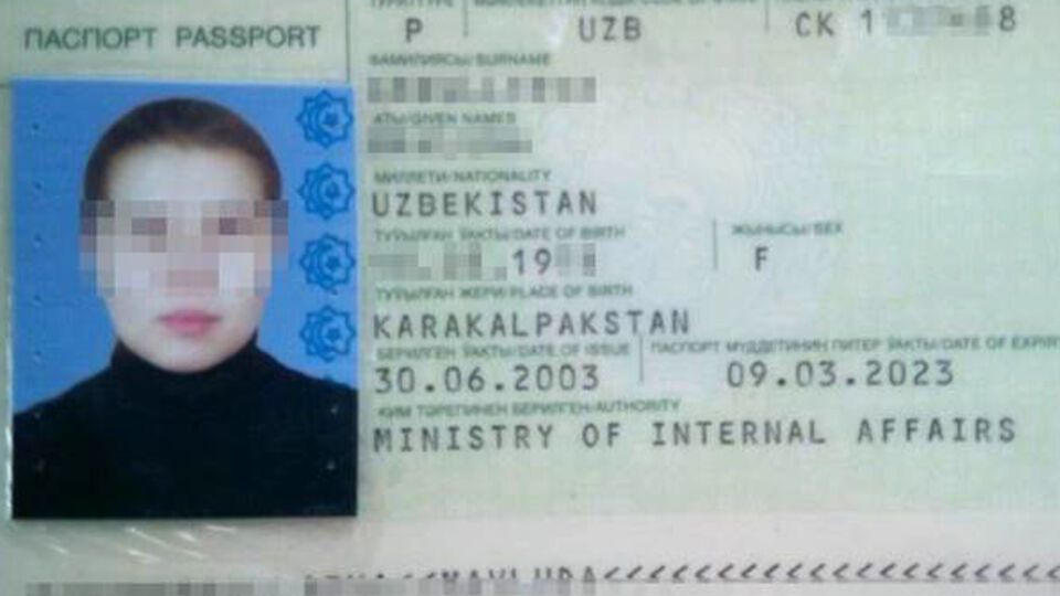 Одна из исламисток предъявила сотрудникам СБУ поддельный паспорт