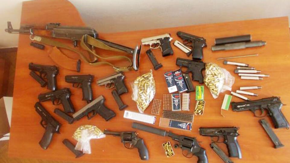 Во время обысков у "цеховиков" изъят арсенал оружия