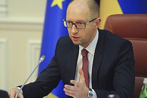 Яценюк: Для выполнения "контракта" необходима совместная работа бизнеса и власти