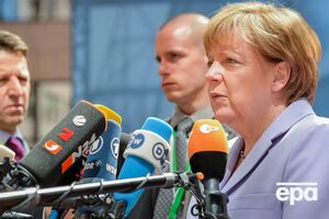 Меркель: Прекращение огня на Донбассе нарушается и положение ухудшилось