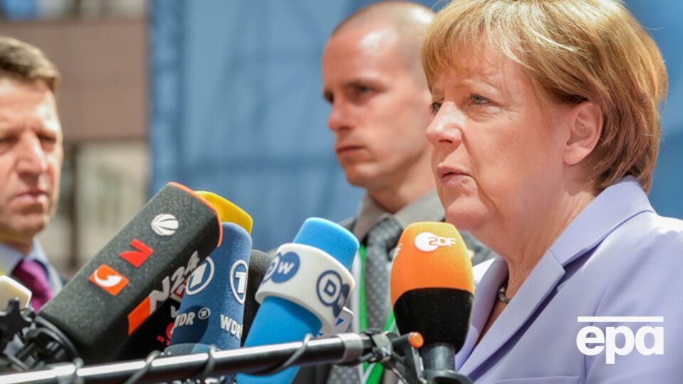 Меркель: Прекращение огня на Донбассе нарушается и положение ухудшилось