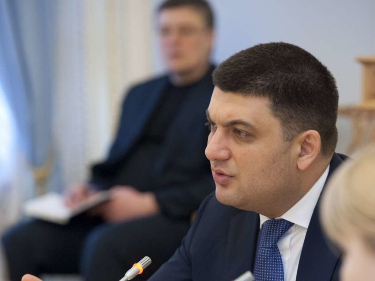 Владимир Гройсман заявил, что изменения в Конституцию приведут к формированию качественной системы самоуправления в стране