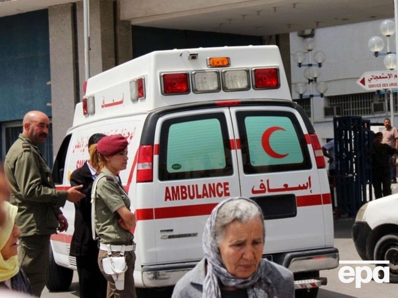 В Тунисе напали на отель с туристами