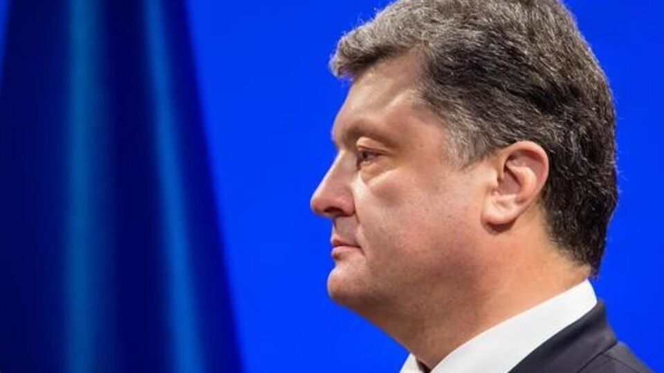 Петр Порошенко заявил, что на изучение правок в Конституцию ему необходимо несколько дней