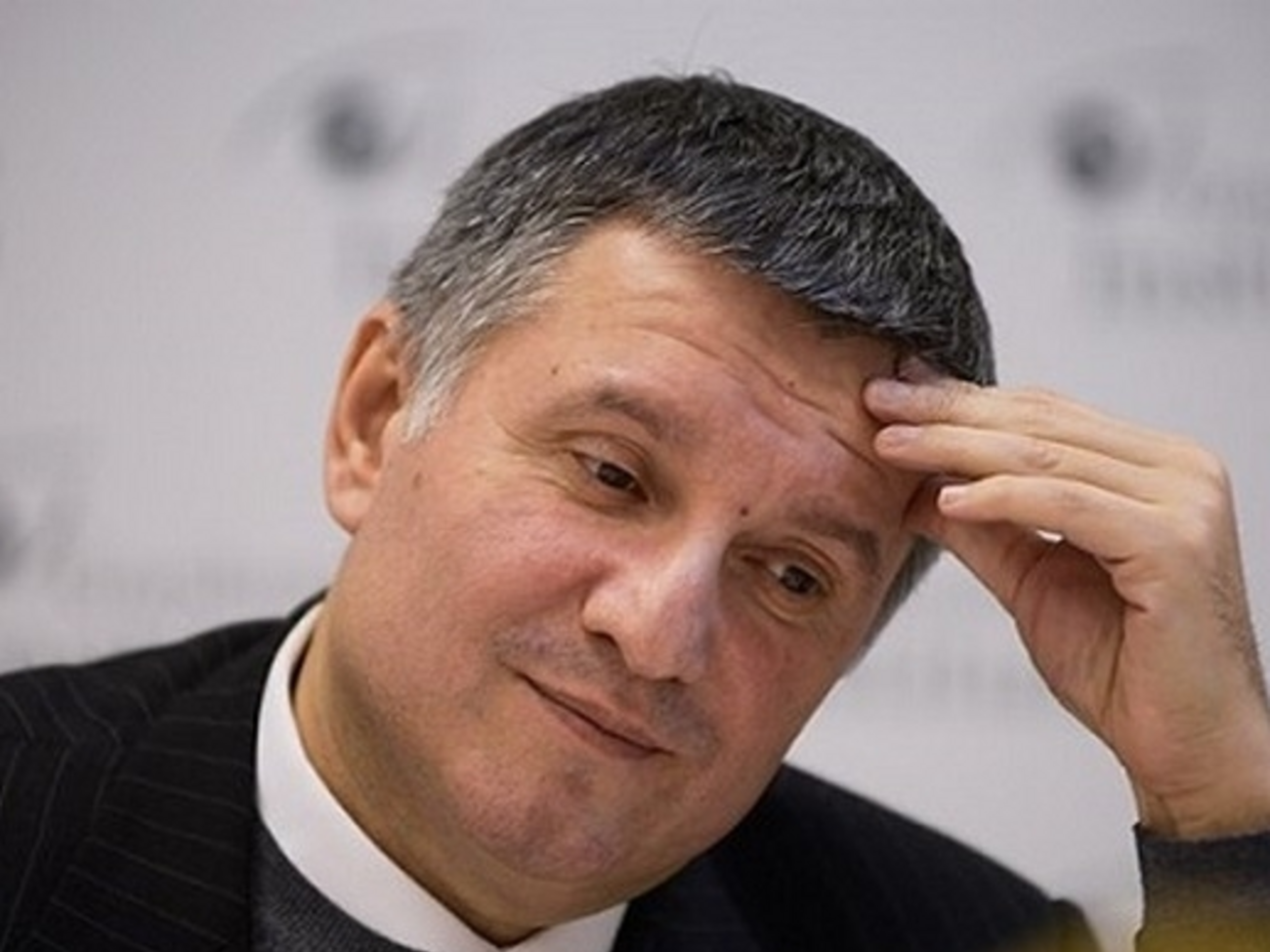 Аваков сообщил о ходе расследования дела о сговоре экс-руководства "Нафтогаза" с представителями "РосУкрЭнерго"