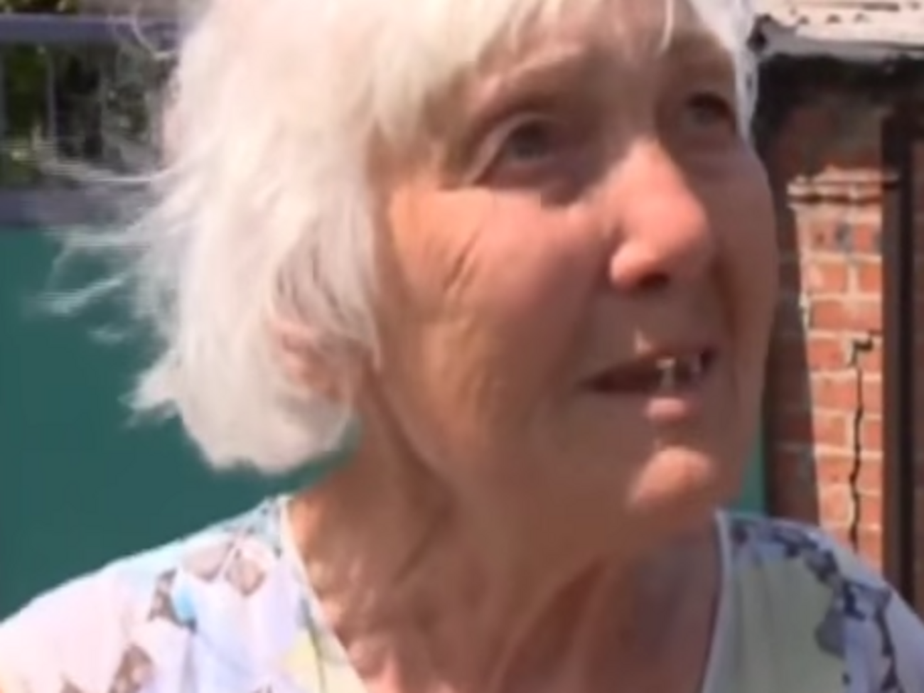 Жительница Марьинки о боевиках: Немцы были добрее, чем эта падаль, которая сейчас пришла. Видео