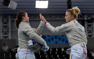 В финале Ольга Харлан, Алина Комащук и Елена Кравацкая одержали победу над командой Италии