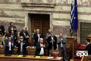 Депутаты парламента Греции поддержали идею референдума по вопросу госдолга страны