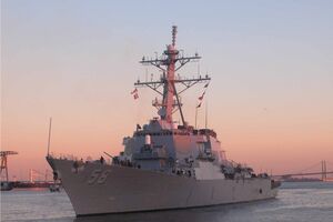 USS Laboon вошел в порт Батуми