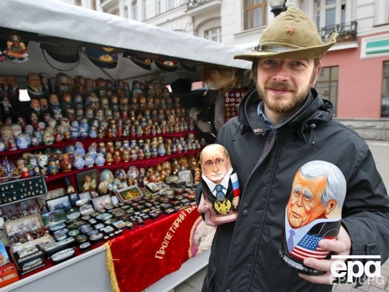 Старый Арбат в Москве зачистили от художников и музыкантов