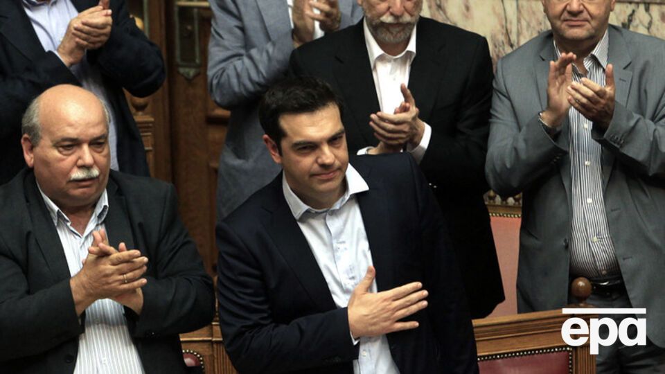 Греческий парламент вынес вопрос об условиях выплаты задолженности на референдум