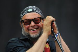 Гребенщиков: Церковь объявила: "Слава Богу, скоро будет война". По-моему, они взбесились. Видео