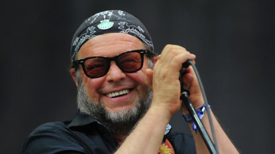 Гребенщиков: Церковь объявила: "Слава Богу, скоро будет война". По-моему, они взбесились. Видео