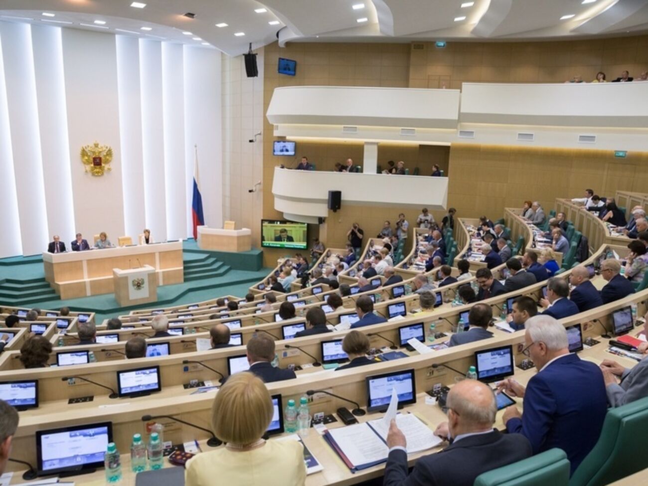 Совет Федерации РФ собирается внести более 20 иностранных организаций в "патриотический стоп-лист"