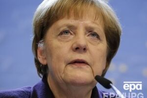 Меркель: Переговоры с Афинами могут быть продолжены и после плебисцита