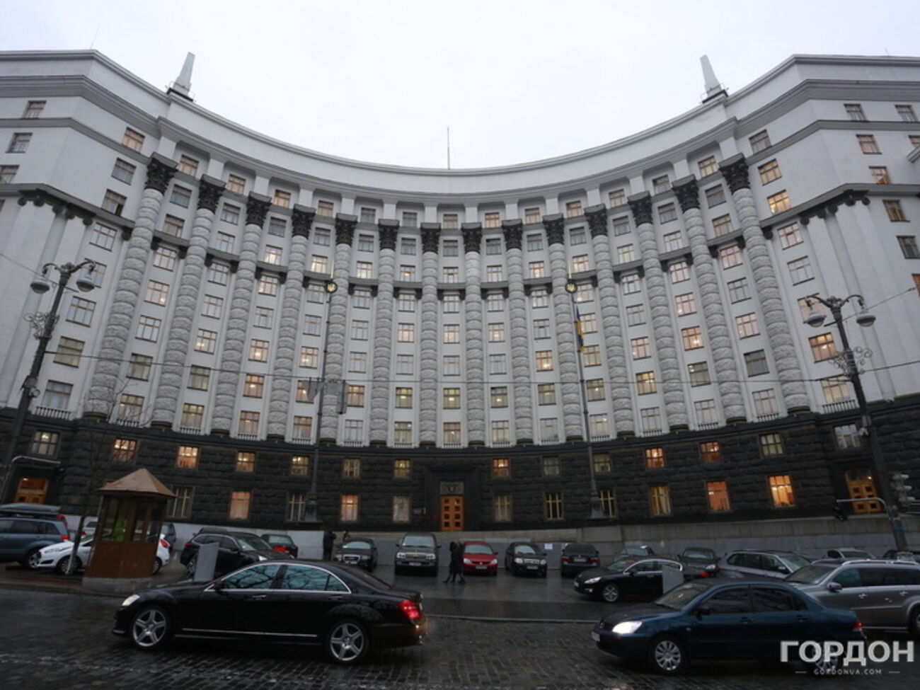 План реализации закона должен представить Кабмин