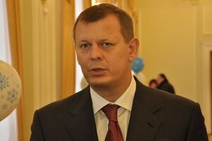 Клюев обвинил власти в политическом давлении