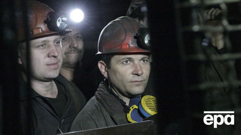 Боевики заявили, что в результате обстрела под землей заблокированы шахтеры