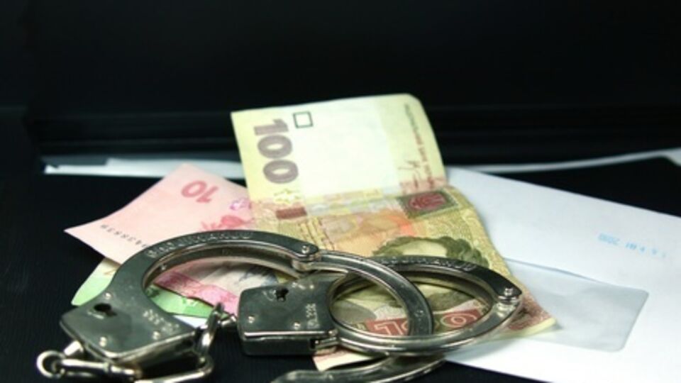 Замдекана ВУЗа Харькова попался на взятке