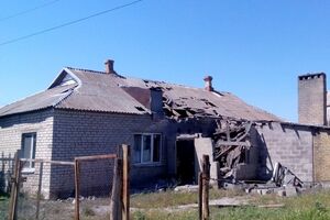 По данным Семенюка, 1 и 2 июня террористы обстреляли артснарядами и минами жилой сектор поселка Бердянское в районе Широкино