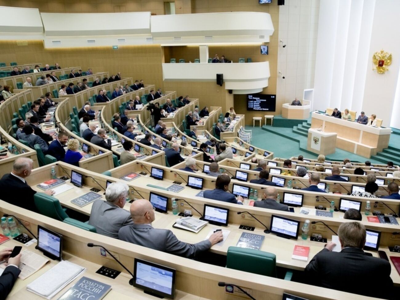 Совет Федерации РФ может собраться на внеочередное заседание