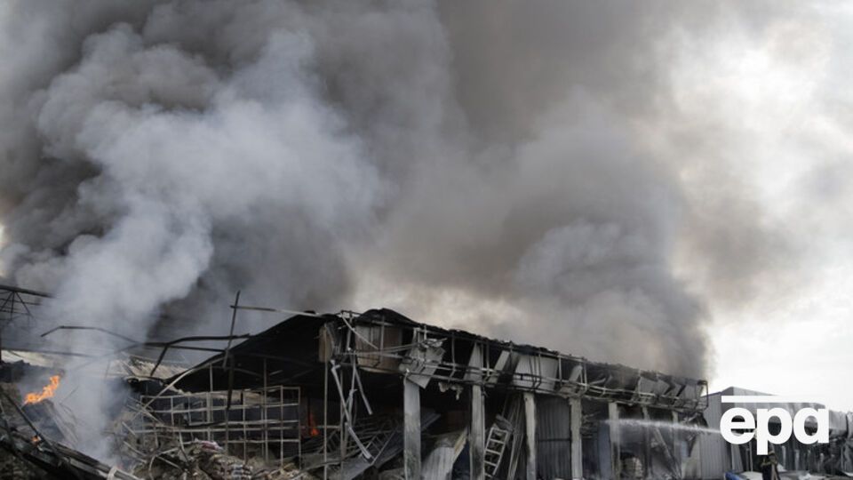 Нападение боевиков отбили, но расслабляться рано, сообщил волонтер Доник