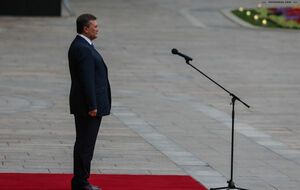 Виктор Янукович с сыном обжаловали введенные против них санкции ЕС