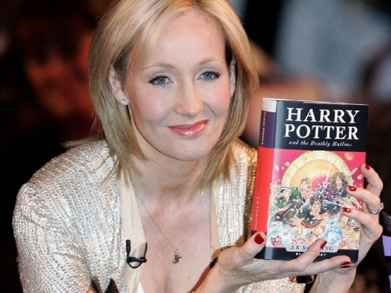 Роулинг перенесет поттериану на сцену