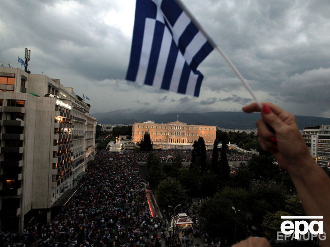 В Афинах проходит демонстрация сторонников соглашения с "тройкой" кредиторов. Фоторепортаж