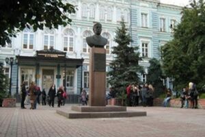 СМИ: Увольнение американца совпало с выходом программы "Вести недели" Дмитрия Киселева