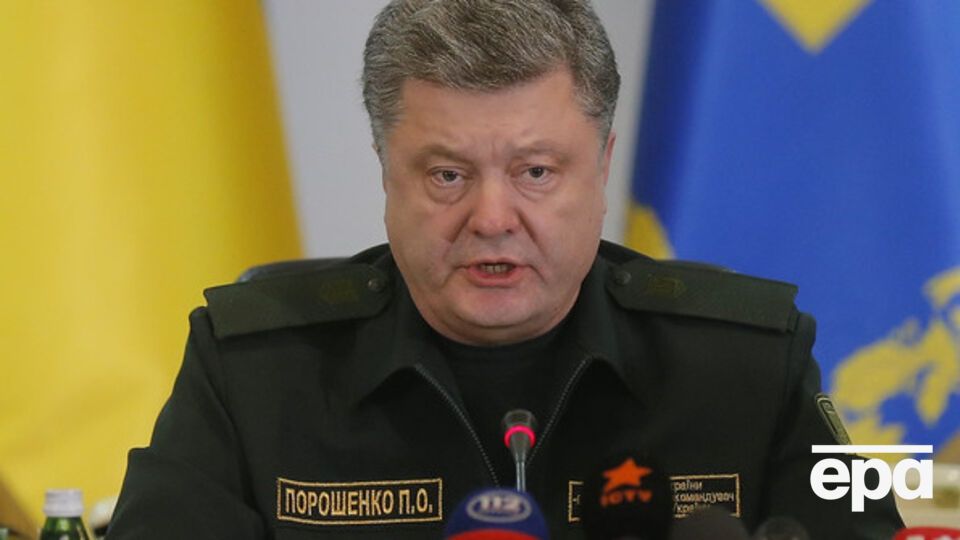 Порошенко подчеркнул, что вооружение к Марьинке подводили, предупредив партнеров по Минским договоренностям