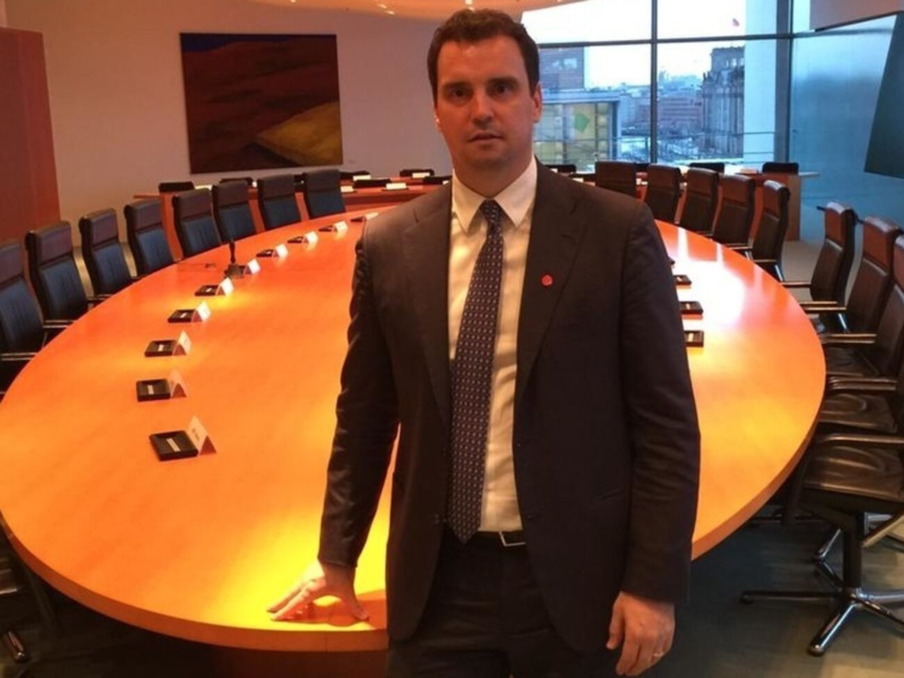 Айварас Абромавичус сообщил, что Украина решила прекратить сигаретный спор с Австралией