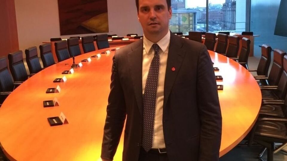 Айварас Абромавичус сообщил, что Украина решила прекратить сигаретный спор с Австралией