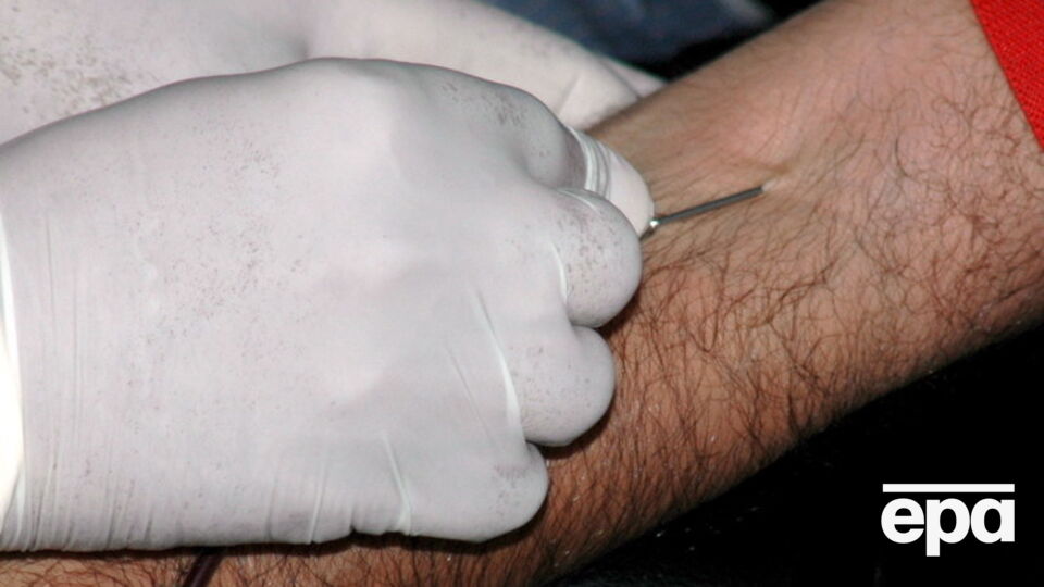 В центр обратились более 100 доноров