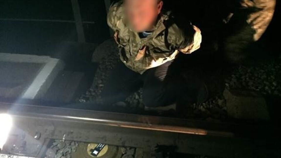 Диверсант планировал взорвать поезд с военной техникой для АТО