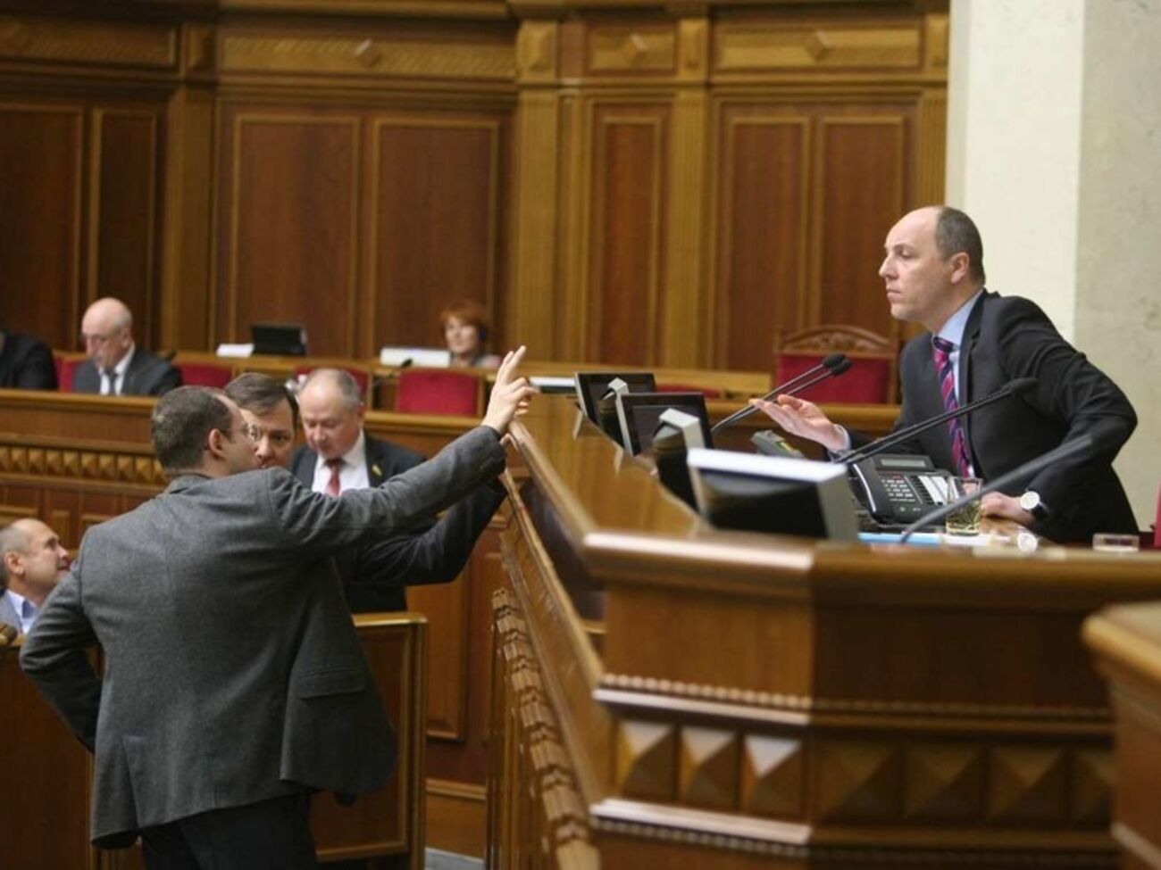 Рада хочет отнести к подследственности&nbsp;Национального антикоррупционного бюро декларирование ложной информации