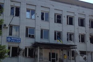 Здание Марьинского райотдела милиции, отбитое у боевиков