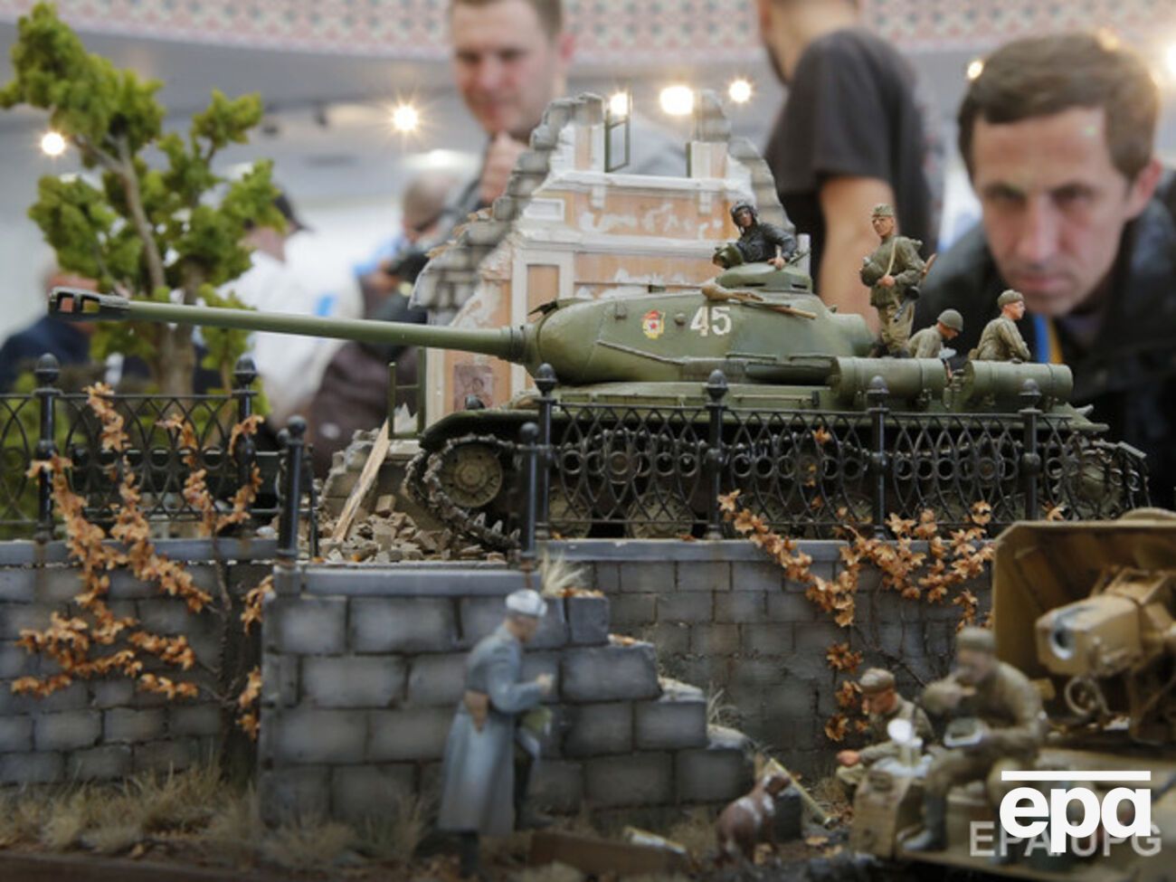 Украинский офицер: В лагере боевиков завелся какой-то последователь Георгия Жукова