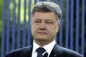 Петр Порошенко дает пресс-конференцию, посвященную году своего президентства