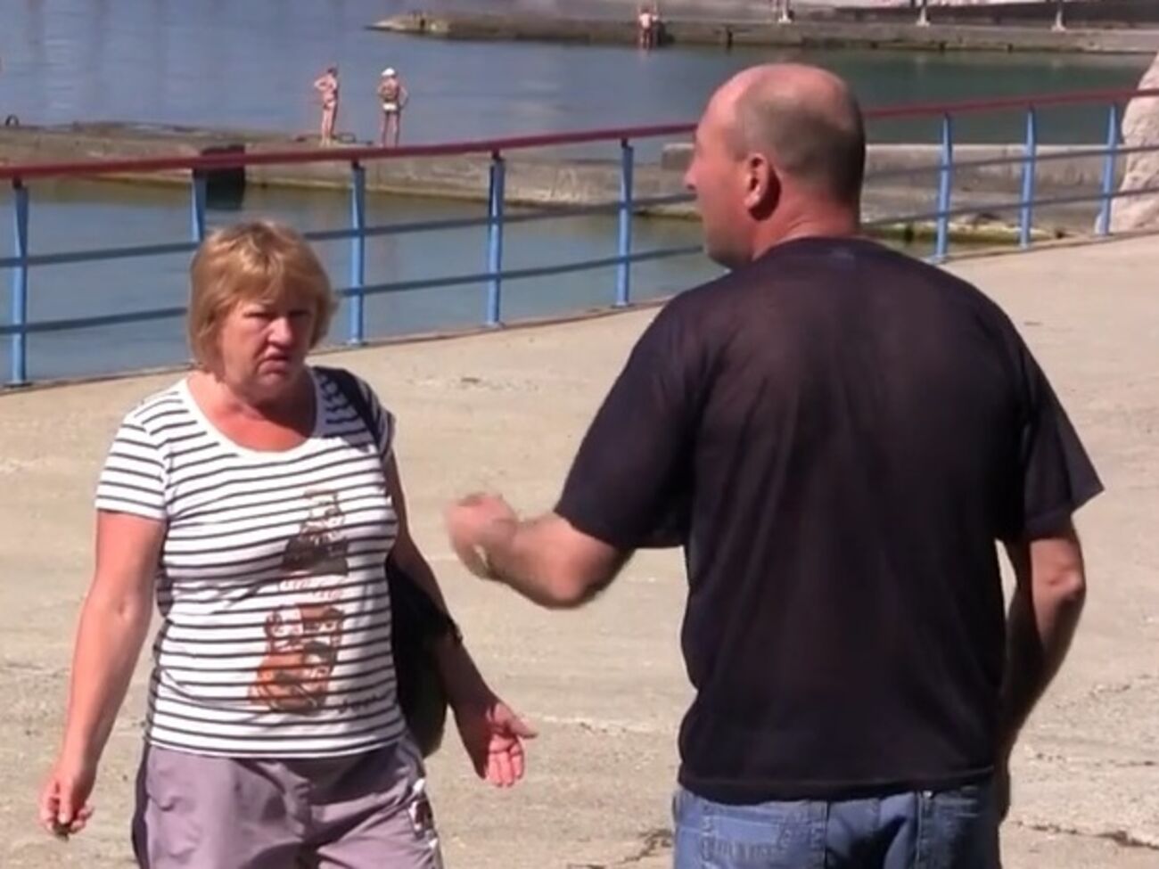 Жительницу Москвы прогоняют с "лечебного" пляжа