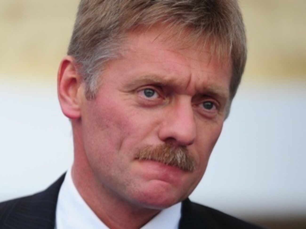 Песков прокомментировал слова Порошенко о взятом в плен под Марьинкой россиянине