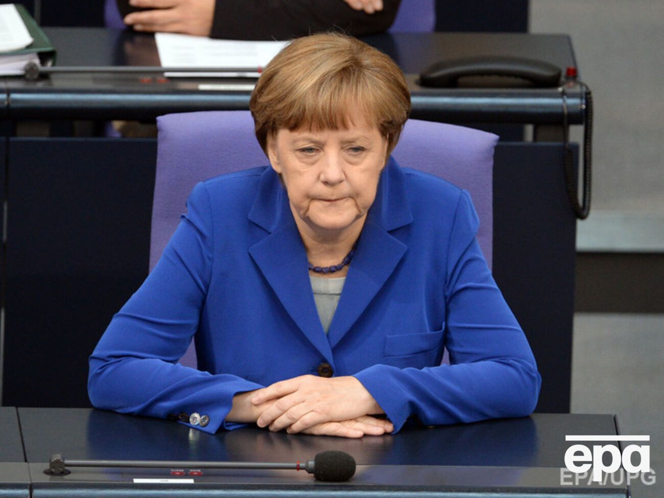 Порошенко обсудил с Меркель ситуацию на Донбассе